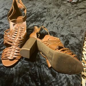 Woman’s American Eagle Shoes